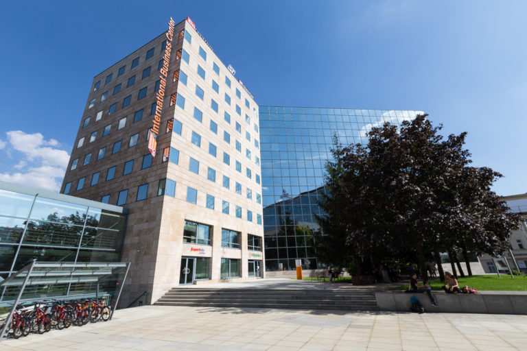 kancelare_IBC2