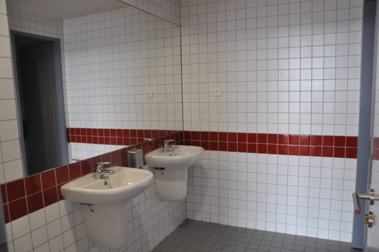 kancelare_toilet